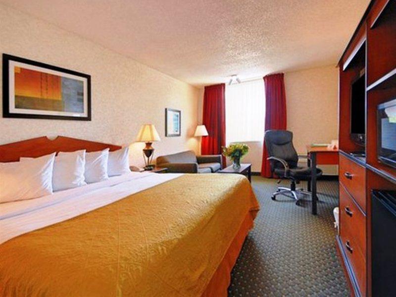 Quality Inn & Suites Garden Of The Gods Colorado Springs Exteriör bild
